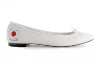 レペット(Repetto)から震災復興支援特別モデルの“BB(ベベ)”が6月15日に登場
