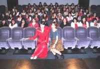 月本えり、映画『赤ずきん』イベントで「赤」コーデを語る