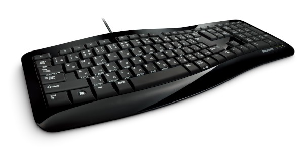 エルゴノミクス (人間工学) を応用し、長時間使用しても疲れにくいキーボード「Microsoft Comfort Curve Keyboard 3000 (コンフォート カーブ キーボード 3000) 」