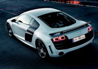 アウディ・ジャパンスが国内では5台限定で販売するスポーツカー「アウデ R8」の限定生産バージョン「アウディR8 GT」。