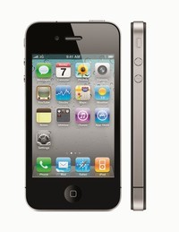 米アップルの人気スマートフォン「iPhone」。米アップルの時価総額が10日のニューヨーク株式市場で米石油大手エクソンモービルを上回り、首位となった。