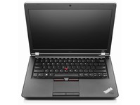 レノボ･ジャパンは18日、14型・15型のノートPC「ThinkPad Edgeシリーズ」で、プロセッサにAMDのFusion APUを採用した「ThinkPad Edge E425」と「ThinkPad Edge E525」を19日から直販サイトで発売すると発表した。写真は「E425」と同じ筺体の「E420」