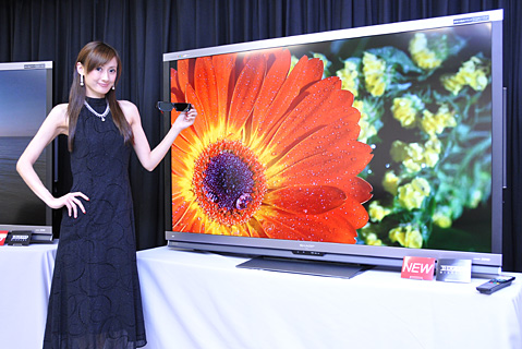 シャープ、70型大画面の「“AQUOS クアトロン 3D”LC-70X5」を発売（画像：シャープ　提供）