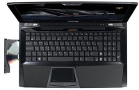 アスーステック･コンピュータ（ASUS）がイタリアの自動車メーカー、ランボルギーニとコラボレーションした15.6型ハイエンドノートパソコン「VX7SX」