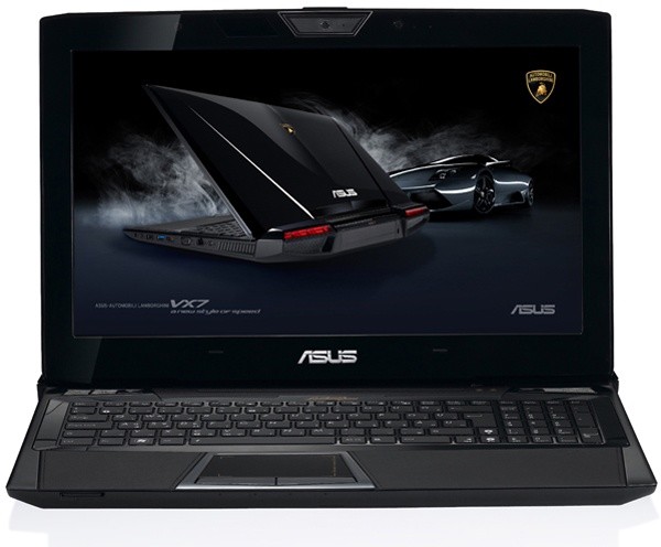 アスーステック･コンピュータ（ASUS）がイタリアの自動車メーカー、ランボルギーニとコラボレーションした15.6型ハイエンドノートパソコン「VX7SX」