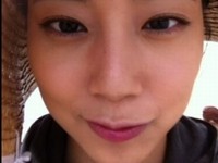 女優ムン・チェウォンがキュートな自分撮り（セルカ）写真を公開し話題になっている。写真＝ムン・チェウォンのme2day