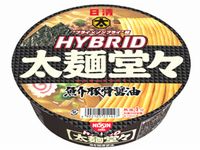 「日清HYBRID太麺堂々 魚介豚骨醤油」（画像提供：日清食品）