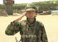 韓国で海兵隊に服務中の俳優ヒョンビン(本名キム・テピョン）がMCに初挑戦する。