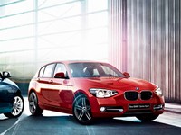 ビー・エム・ダブリューは22日、「ニューBMW 1 シリーズ」をフルモデルチェンジし、注文の受付を開始すると発表した。納車は10月からの予定で価格は308万円から。