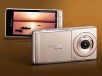 「LUMIX Phone 101P」（画像提供：ソフトバンクモバイル）