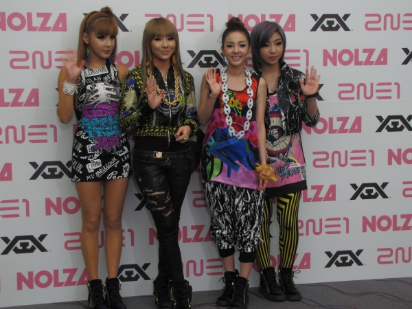 2NE1、日本初ツアー｢NOLZA in Japan｣：フォトセッション（23）