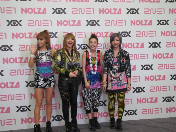 2NE1、日本初ツアー｢NOLZA in Japan｣：フォトセッション（38）