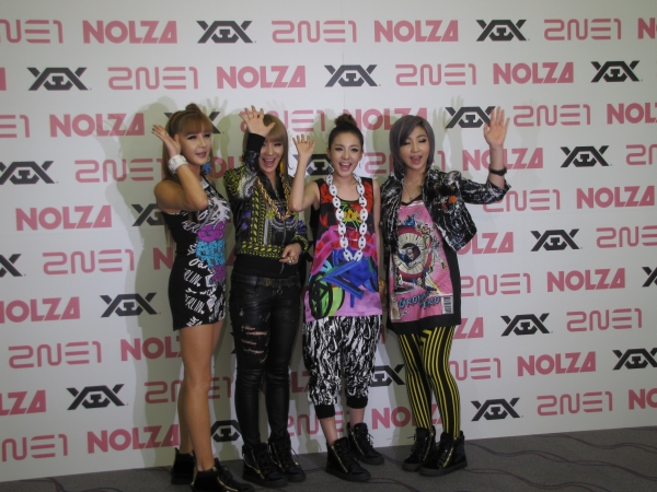 2NE1、日本初ツアー｢NOLZA in Japan｣：フォトセッション（39）