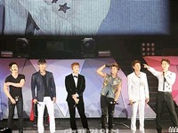 アジアで人気の韓国男性パフォーマンスグループ「2PM」（ツーピーエム）のアジアツアー「2PM HANDS UP TOUR CONCERT」がファンの大きな愛を受けて、アジア各国に衝撃を与えている。写真= JYP Ent.提供