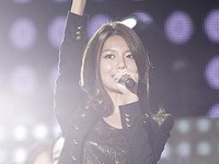 「2011Asia Song Festival」で華やかなステージ：少女時代スヨン（1）