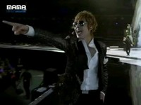 SS501キム・ヒョンジュン、『2011 MAMA』で男性歌手賞を受賞
