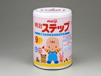 ｢明治ステップ(850g缶)｣（画像：明治）