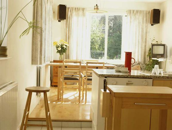 女子向け賃貸住宅リモデルプラン「女子部屋つくる。」新発売（画像：ライフスクエア）