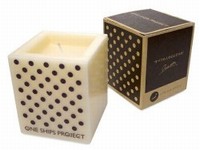 キャンドルジュンのメッセージ入りチャリティキャンドル発売