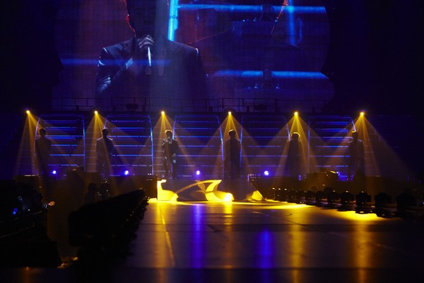 2PM『2PM ARENA TOUR 2011“REPUBLIC OF 2PM”』を開催―さいたまスーパーアリーナ（1）