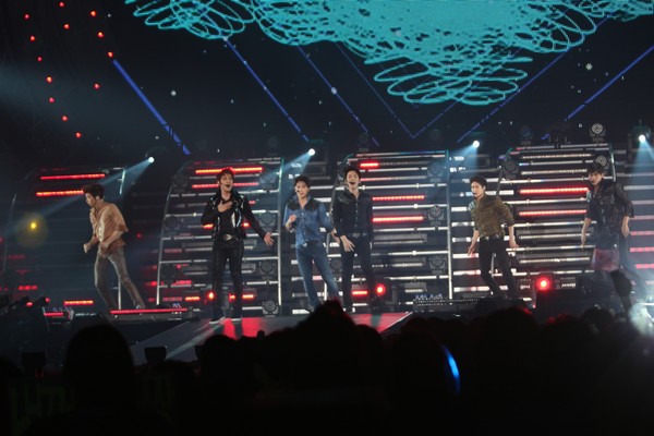 2PM『2PM ARENA TOUR 2011“REPUBLIC OF 2PM”』を開催―さいたまスーパーアリーナ（24）