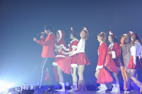 『2PM ARENA TOUR 2011“REPUBLIC OF 2PM”』―さいたまスーパーアリーナ：テギョン×ニックンのステージ（1）