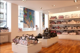2011年4月にフランクフルトにオープンした欧州1号店（写真：伊藤忠商事）
