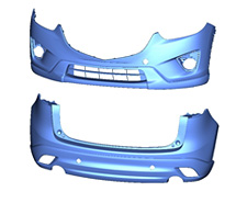 「マツダ CX-5」に採用するバンパー（上：フロントバンパー、下：リアバンパー）（画像：マツダ）