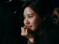 少女時代の末っ子ソヒョンがステージを見ながら涙を流している姿がキャッチされ注目を浴びている。写真=オンラインコミュニティ
