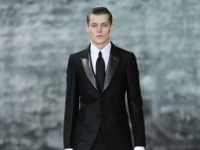 イヴ・サンローラン、ステファノ・ピラーティの辞任を発表