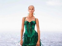 現代美術家のピアソンが贈るボッテガ・ヴェネタの繊細で鮮やかな2012年春夏ムービー