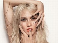 今年の着こなしにぴったりの、トップショップ2012年春夏メイクアップコレクション