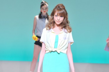 The SHEL'TTER TOKY店内レポート、新ブランドのショーにはトリンドル、木下優樹菜などが登場