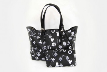 ヨウジヤマモトが期間限定ブティックオープン - モノグラムの限定バッグなど発売