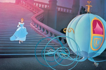 ディズニー×クリスチャン ルブタン、夢のコラボを発表 - 現代のシンデレラシューズが誕生