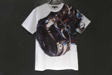 注目の若手デザイナー、クリストファー ケインがデザインする迫力のメンズTシャツ