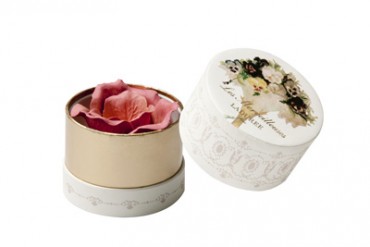 「レ・メルヴェイユーズ ラデュレ」世界初の期間限定ショップがラフォーレ原宿にオープン、限定BOXや新作も登場