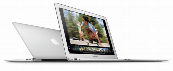 MacBook Air（画像：アップル）