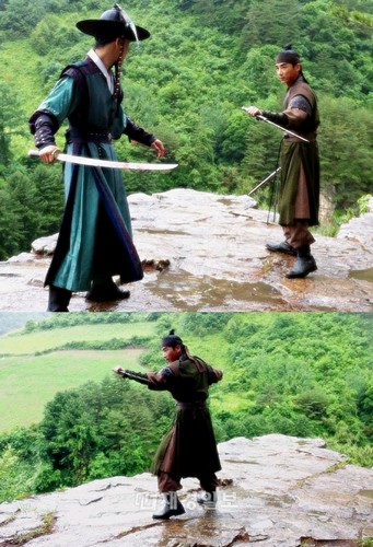 韓国MBC週末ドラマ『Dr.JIN』に出演中のジン・イハンが、キム・ジェジュン（JYJ）との撮影現場を公開した。
