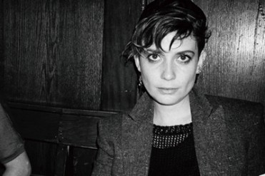 ジョンローレンスサリバン×フォトグラファー アイオの写真集 - サリバンズとのコラボTシャツ登場