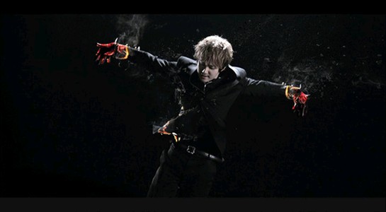 キム・ヒョンジュン（SS501のマンネ）が新曲『Sorry I'm Sorry』のMVティーザー映像を通してカリスマ溢れる男性美を誇示、視線を集中させている。
