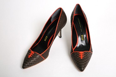 歩きやすくフェミニン「エクストローディナリー ジェーン」2012年秋冬シューズ