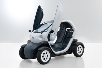 2人乗り超小型電動車両「Nissan New Mobility Concept」（画像：日産自動車）