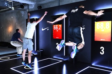 ナイキ、新たなデジタルエクスペリエンス空間「UGOKIDASE TOKYO」が期間限定オープン