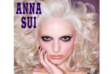 アナ スイ秋の新作コスメでモードに変身！ミッドナイトブルーのアイライナーやモードなリップにトライ