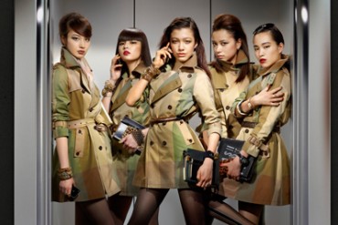 アクアスキュータム×ビューティフルピープルの、モードなコラボトレンチ誕生 