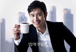 韓国ネスレは、27日、俳優イ・ビョンホンをネスカフェのCMモデルに選定したことを明らかにした。