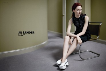 ジル・サンダー ネイビーが世界初の旗艦店を東京・青山にオープン