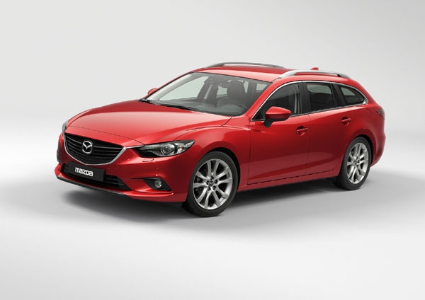 新型「Mazda6」ワゴン（欧州仕様車）（画像：マツダ）