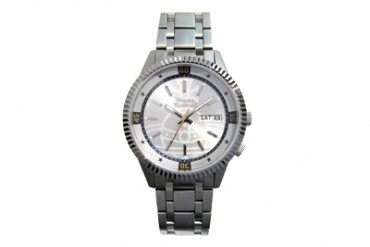 ヴィヴィアン・ウエストウッドからペアウォッチの新作登場